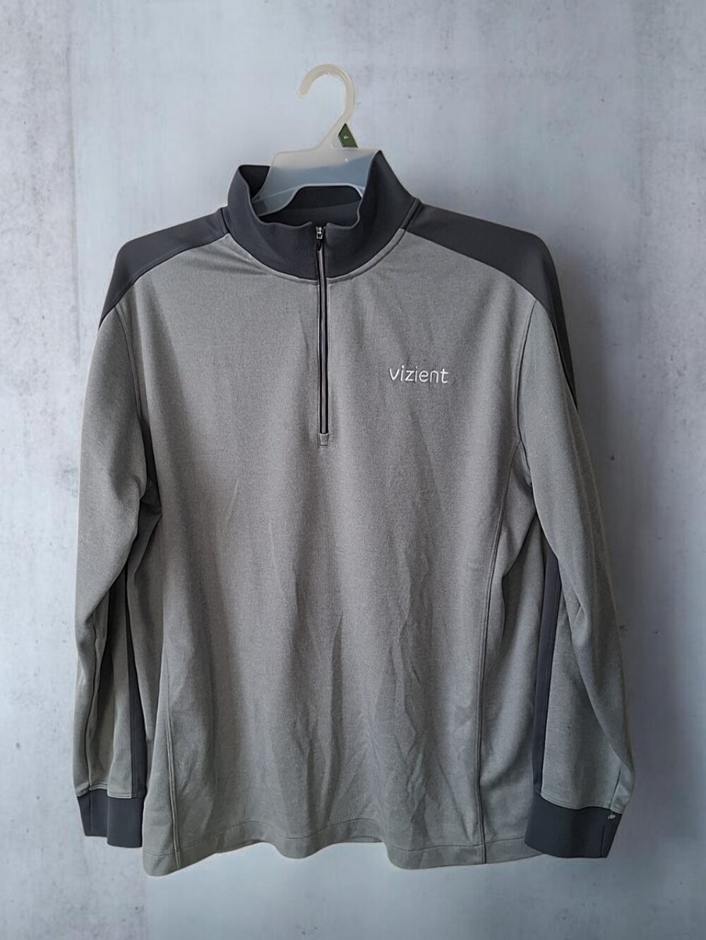 Nike Men's XL Dark Gray 1/4 Zip Mock Neck Long Sleeve Polyester Pullover